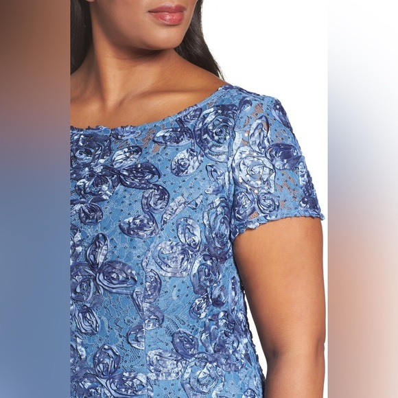 Alex Evenings Embellished Lace A-Line Evening Gown - Picture 5 of 7